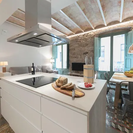 Bravissimo Mercaders, Beautiful 3 Bedroom Apartment *
